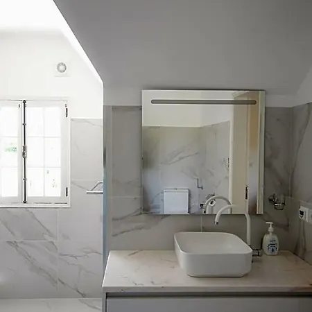 Branca Barreiros Al98139 Bed & Breakfast