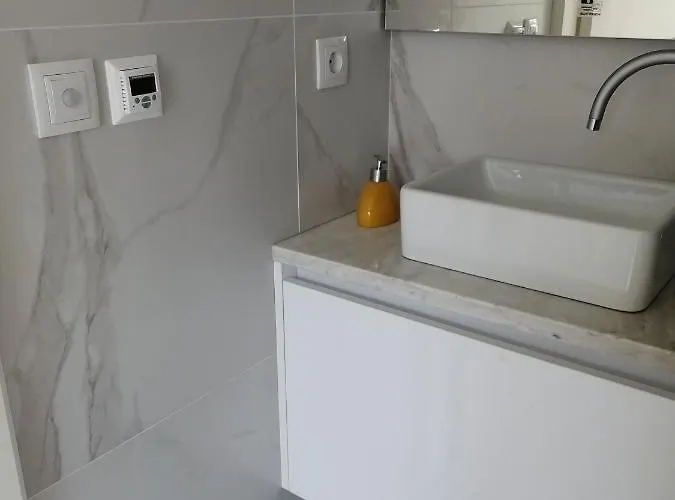 Branca Barreiros Al98139 Bed & Breakfast 4*