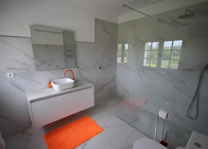 Bed & Breakfast Branca Barreiros Al98139 4*